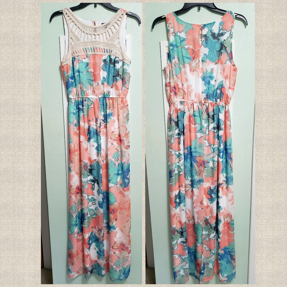 Lily Rose Floral Maxi Dress